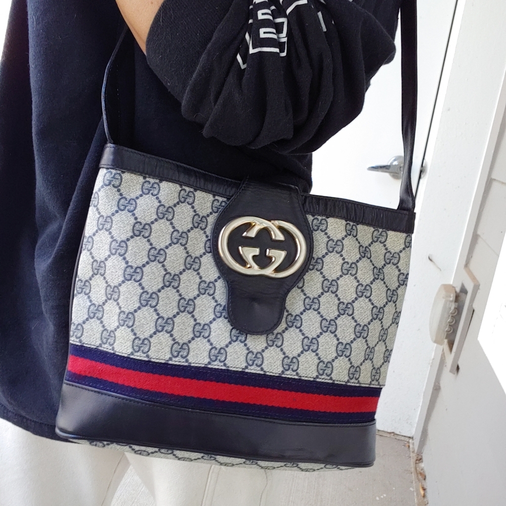 Authentic Vintage Gucci GG Monogram Supreme Web Blondie Britt Ophidia Bucket - Picture 2 of 11